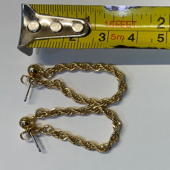 Avon Double Twisted Gold-Tone Bracelet & Earrings Set – 1980s - Picture 4 of 9